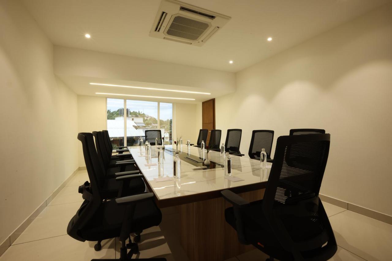 Royal Plaza Suites By Rak Rooms, Mangaluru 外观 照片